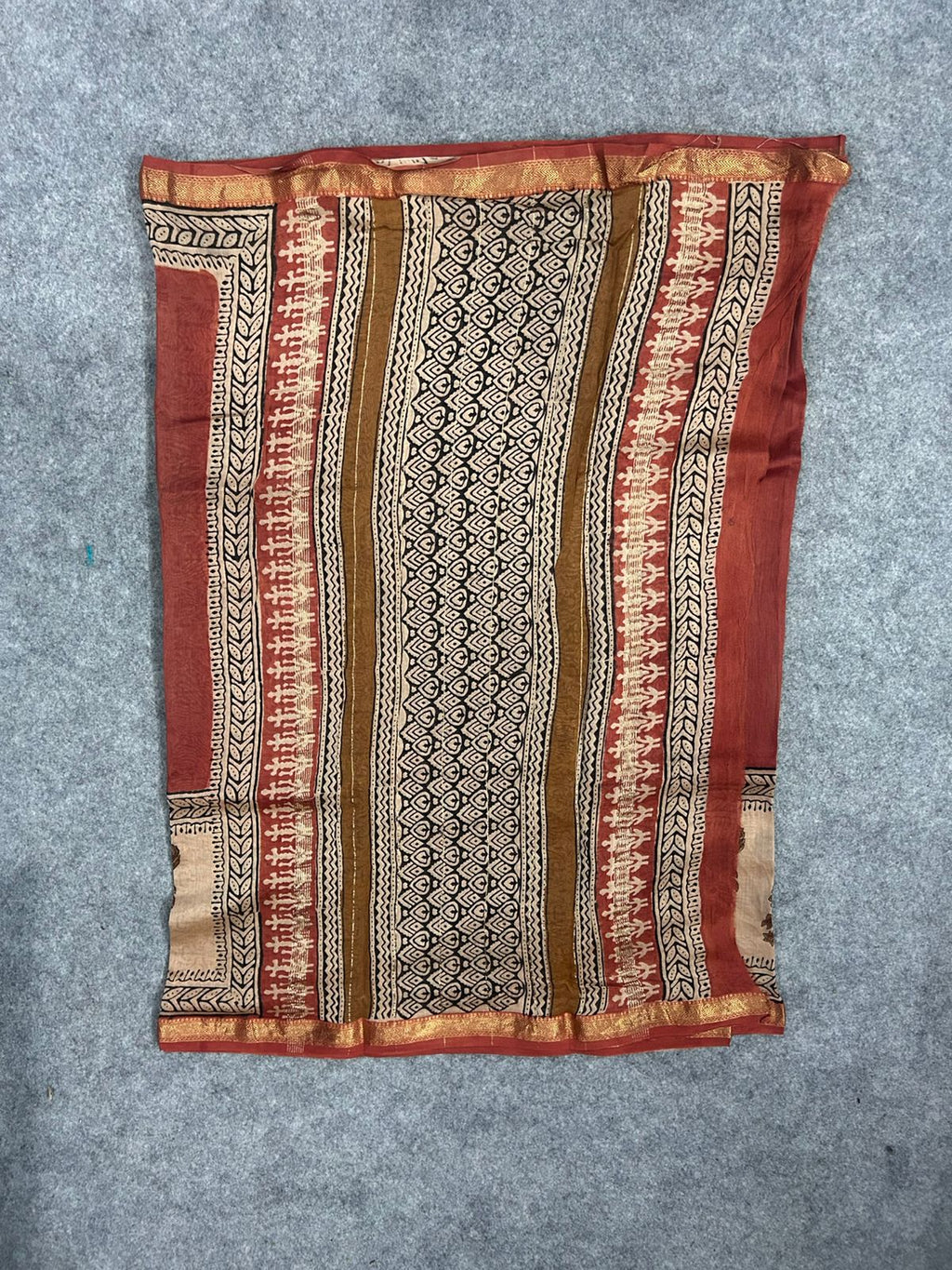 Beige & Rust Maheshwari Silk Saree with Handblock Floral Print & Zari Border | Elegant Festive Wear
