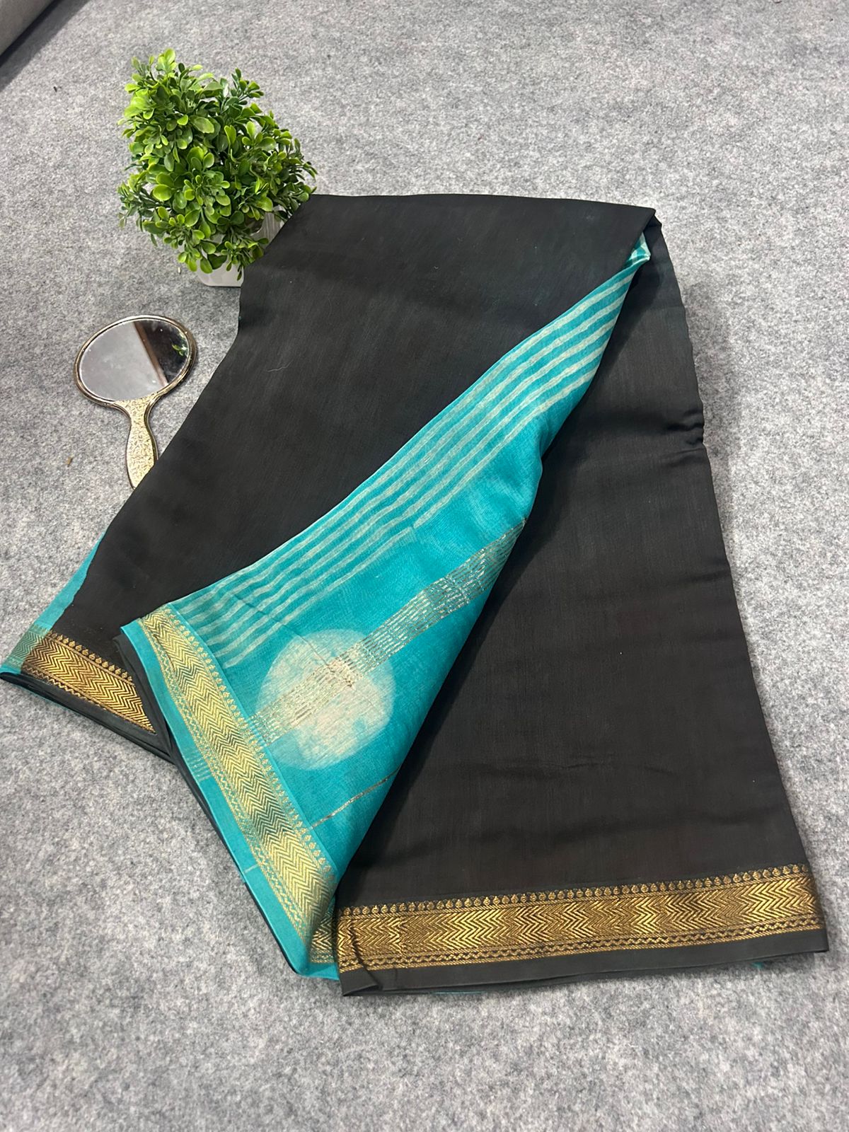Black & Teal Maheshwari Silk Saree with Striped Pallu & Zari Border | Elegant Contrast Saree